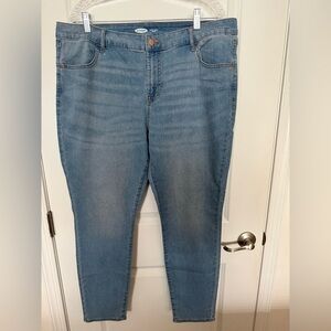 Old Navy Super Skinny Mid-Rise Jeans Women’s Size 18